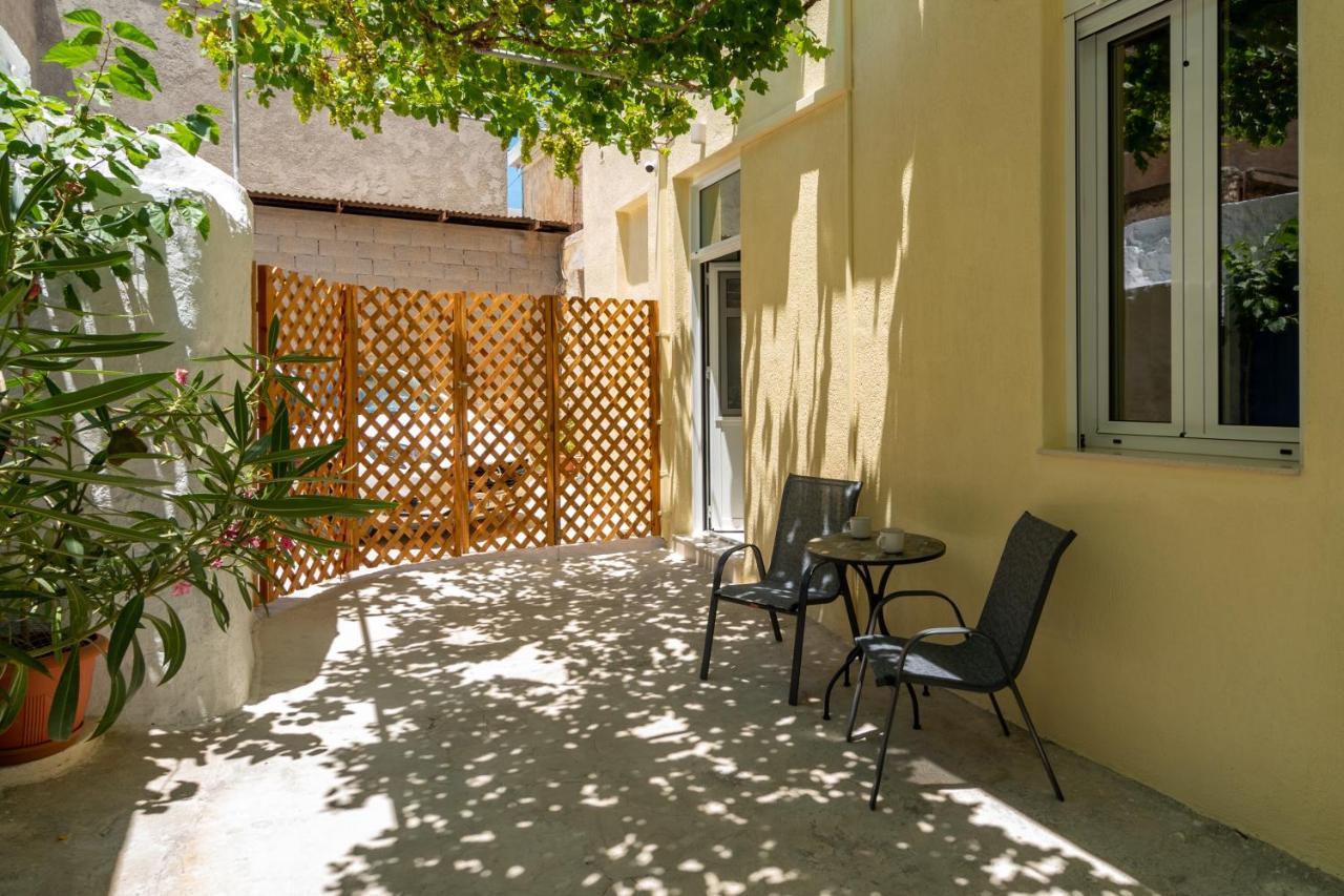 Gemma Apartments Palaiochora Luaran gambar